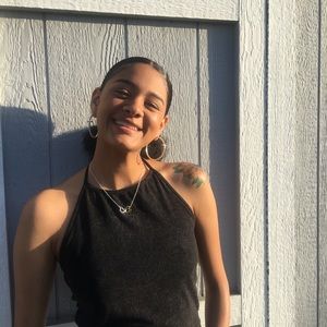 Meet your Posher, Kayla